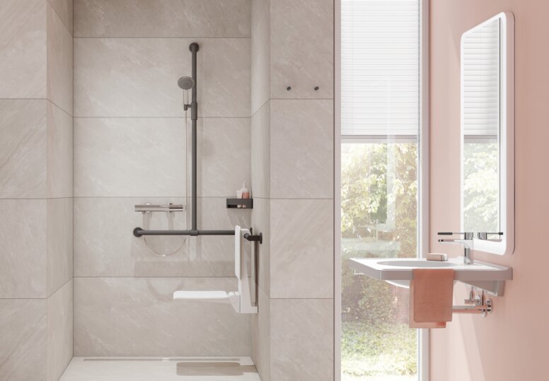 Shower area equipped with an infinitely adjustable magnetic shower holder